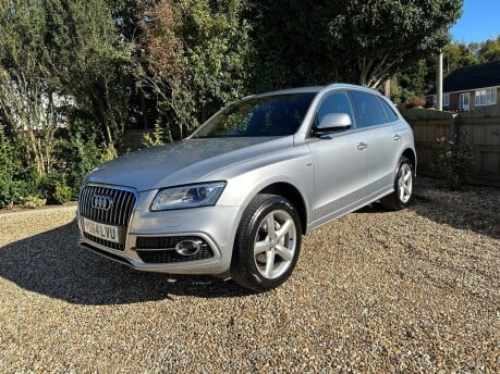 Audi Q5 2.0 TDI S line S Tronic quattro Euro 5 (s/s) 5dr 1