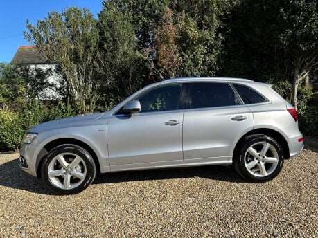 Audi Q5 2.0 TDI S line S Tronic quattro Euro 5 (s/s) 5dr 3