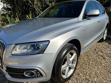 Audi Q5 2.0 TDI S line S Tronic quattro Euro 5 (s/s) 5dr 5