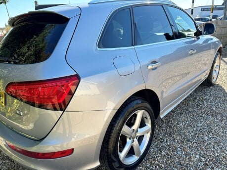 Audi Q5 2.0 TDI S line S Tronic quattro Euro 5 (s/s) 5dr 8