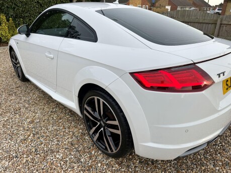 Audi TT 2.0 TDI ultra S line Euro 6 (s/s) 3dr 8