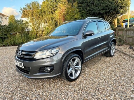 Volkswagen Tiguan 2.0 TDI BlueMotion Tech R-Line 4WD Euro 5 (s/s) 5dr 1