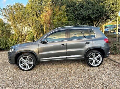 Volkswagen Tiguan 2.0 TDI BlueMotion Tech R-Line 4WD Euro 5 (s/s) 5dr 3