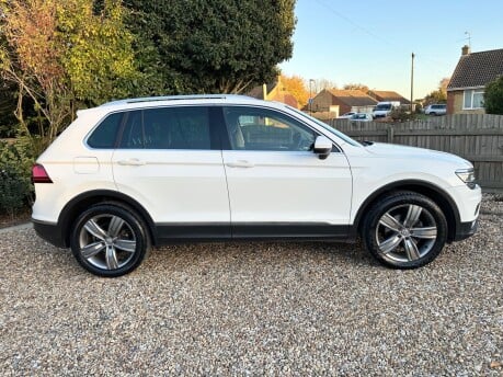 Volkswagen Tiguan 2.0 TDI BlueMotion Tech SEL 4Motion Euro 6 (s/s) 5dr 6