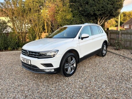 Volkswagen Tiguan 2.0 TDI BlueMotion Tech SEL 4Motion Euro 6 (s/s) 5dr 1