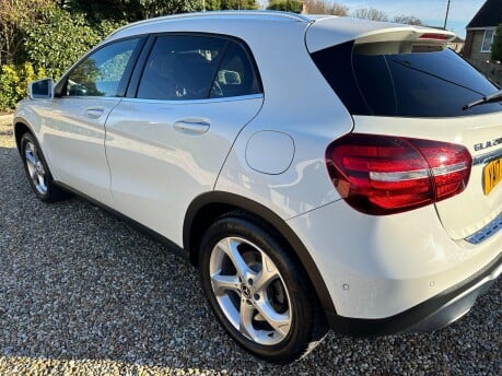 Mercedes-Benz GLA 2.1 GLA200d Sport (Premium Plus) Euro 6 (s/s) 5dr 12