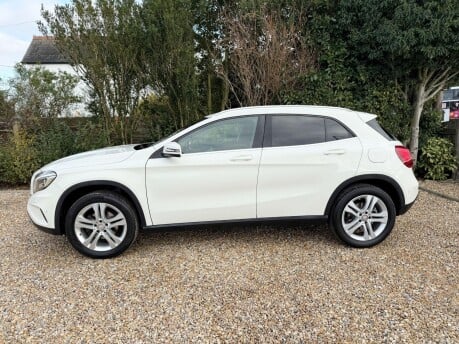 Mercedes-Benz GLA 2.1 GLA200d Sport (Premium) Euro 6 (s/s) 5dr 3