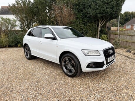 Audi Q5 2.0 TDI S line Plus S Tronic quattro Euro 5 (s/s) 5dr 4