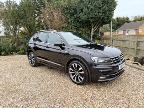 Volkswagen Tiguan 2.0 TDI R-Line DSG Euro 6 (s/s) 5dr 4