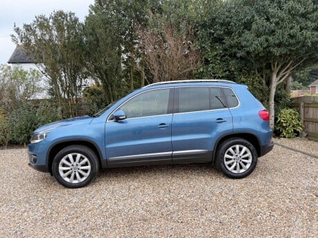 Volkswagen Tiguan 2.0 TDI BlueMotion Tech Match DSG 4WD Euro 5 (s/s) 5dr 5