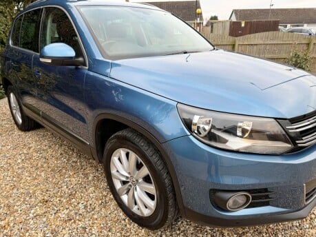 Volkswagen Tiguan 2.0 TDI BlueMotion Tech Match DSG 4WD Euro 5 (s/s) 5dr 9