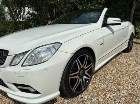 Mercedes-Benz E Class 3.0 E350 CDI V6 BlueEfficiency Sport Cabriolet G-Tronic Euro 5 2dr 5