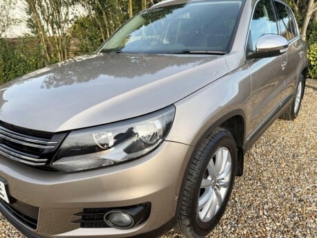 Volkswagen Tiguan 2.0 TDI BlueMotion Tech Match DSG 4WD Euro 5 (s/s) 5dr 5