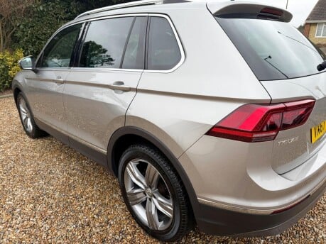 Volkswagen Tiguan 2.0 TDI SEL Euro 6 (s/s) 5dr 12