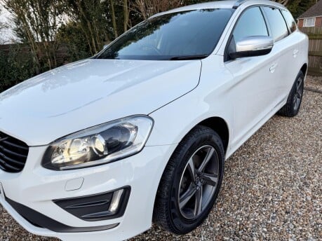 Volvo XC60 2.4 D5 R-Design Lux Nav AWD Euro 6 (s/s) 5dr 5