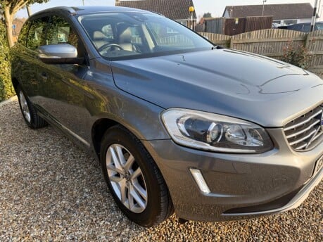 Volvo XC60 2.4 D5 SE Lux Nav Auto AWD Euro 6 (s/s) 5dr 7