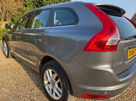 Volvo XC60 2.4 D5 SE Lux Nav Auto AWD Euro 6 (s/s) 5dr 10