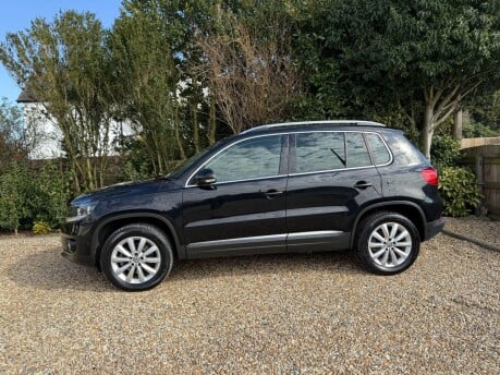 Volkswagen Tiguan 2.0 TDI BlueMotion Tech Match DSG 4WD Euro 5 (s/s) 5dr 5