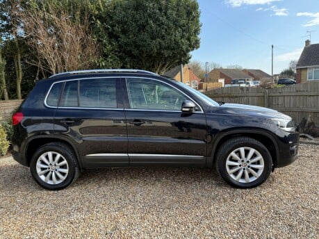 Volkswagen Tiguan 2.0 TDI BlueMotion Tech Match DSG 4WD Euro 5 (s/s) 5dr 6