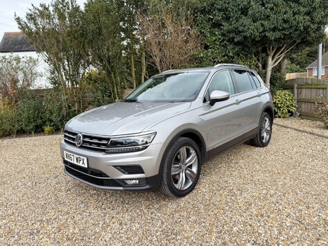 Volkswagen Tiguan 2.0 TDI SEL DSG 4Motion Euro 6 (s/s) 5dr