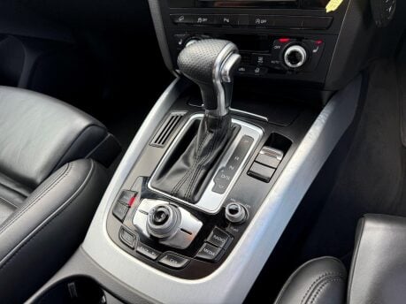 Audi Q5 2.0 TDI S line Plus S Tronic quattro Euro 6 (s/s) 5dr 17