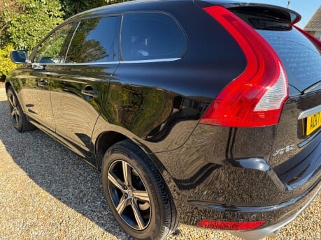 Volvo XC60 2.0 D4 R-Design Lux Nav Auto Euro 6 (s/s) 5dr 10