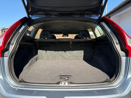 Volvo XC60 2.4 D4 SE Nav Auto AWD Euro 6 (s/s) 5dr 27