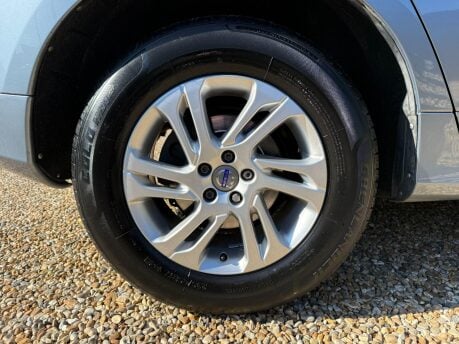 Volvo XC60 2.4 D4 SE Nav Auto AWD Euro 6 (s/s) 5dr 15