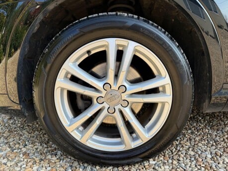 Audi Q3 2.0 TDI S line Euro 6 (s/s) 5dr (Nav) 12