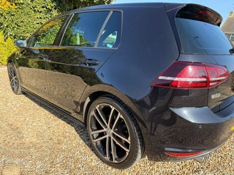 Volkswagen Golf 2.0 TDI BlueMotion Tech GTD DSG Euro 6 (s/s) 5dr 10
