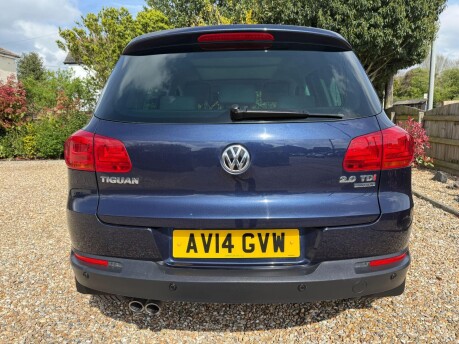 Volkswagen Tiguan 2.0 TDI BlueMotion Tech Match DSG 4WD Euro 5 (s/s) 5dr 11