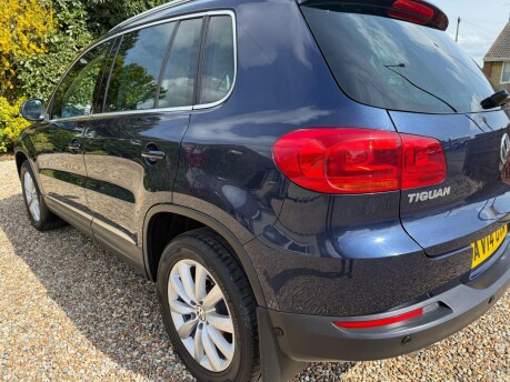 Volkswagen Tiguan 2.0 TDI BlueMotion Tech Match DSG 4WD Euro 5 (s/s) 5dr 12