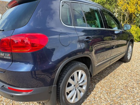 Volkswagen Tiguan 2.0 TDI BlueMotion Tech Match DSG 4WD Euro 5 (s/s) 5dr 10