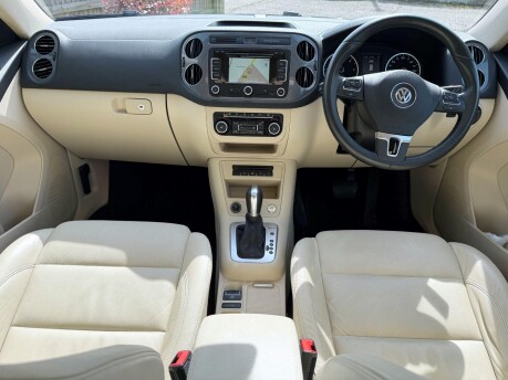Volkswagen Tiguan 2.0 TDI BlueMotion Tech Match DSG 4WD Euro 5 (s/s) 5dr 22