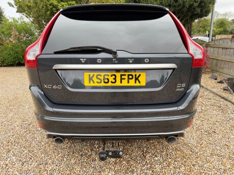 Volvo XC60 2.4 D5 R-Design Lux Nav Geartronic AWD Euro 5 5dr 9