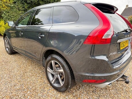 Volvo XC60 2.4 D5 R-Design Lux Nav Geartronic AWD Euro 5 5dr 10