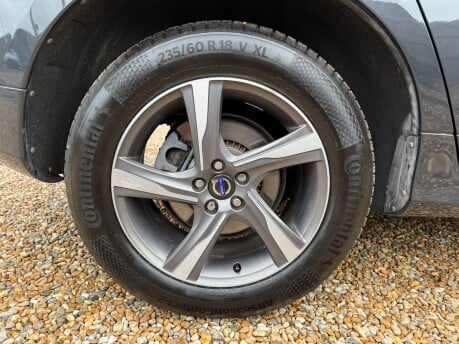 Volvo XC60 2.4 D5 R-Design Lux Nav Geartronic AWD Euro 5 5dr 14