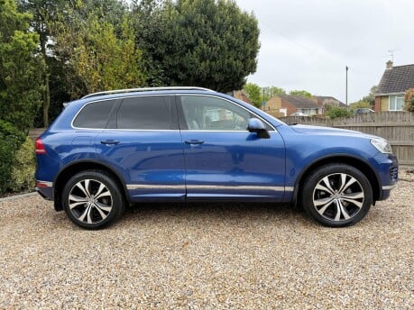 Volkswagen Touareg 3.0 TDI V6 BlueMotion Tech R-Line Tiptronic 4WD Euro 6 (s/s) 5dr 6
