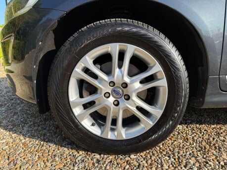 Volvo XC60 2.4 D4 SE Lux Nav Geartronic AWD Euro 5 5dr 12