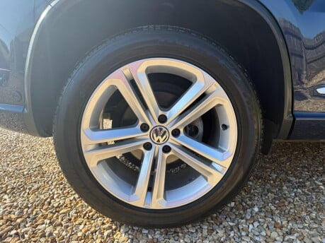 Volkswagen Tiguan 2.0 TDI BlueMotion Tech R-Line 4WD Euro 6 (s/s) 5dr 14