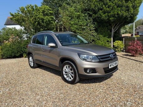 Volkswagen Tiguan 2.0 TDI BlueMotion Tech SE 4WD Euro 5 (s/s) 5dr 2