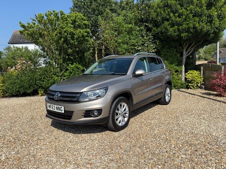 Volkswagen Tiguan 2.0 TDI BlueMotion Tech SE 4WD Euro 5 (s/s) 5dr