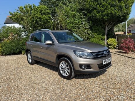Volkswagen Tiguan 2.0 TDI BlueMotion Tech SE 4WD Euro 5 (s/s) 5dr 2
