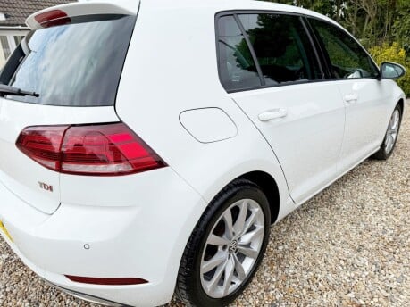 Volkswagen Golf 1.6 TDI BlueMotion Tech GT Euro 6 (s/s) 5dr 8