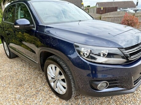Volkswagen Tiguan 2.0 TDI BlueMotion Tech Match DSG 4WD Euro 6 (s/s) 5dr 9