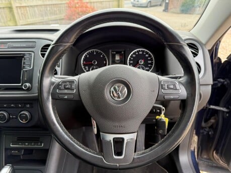 Volkswagen Tiguan 2.0 TDI BlueMotion Tech Match DSG 4WD Euro 6 (s/s) 5dr 17