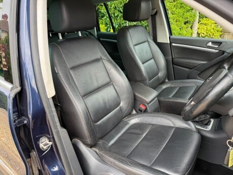 Volkswagen Tiguan 2.0 TDI BlueMotion Tech Match DSG 4WD Euro 6 (s/s) 5dr 22