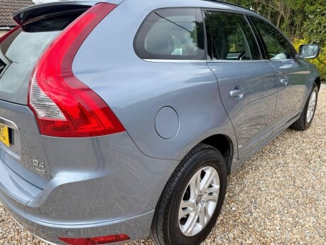 Volvo XC60 2.4 D4 SE Nav Auto AWD Euro 6 (s/s) 5dr 8