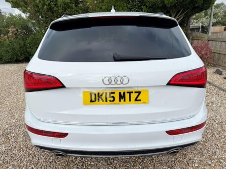 Audi Q5 3.0 TDI V6 S line Plus S Tronic quattro Euro 5 (s/s) 5dr 9