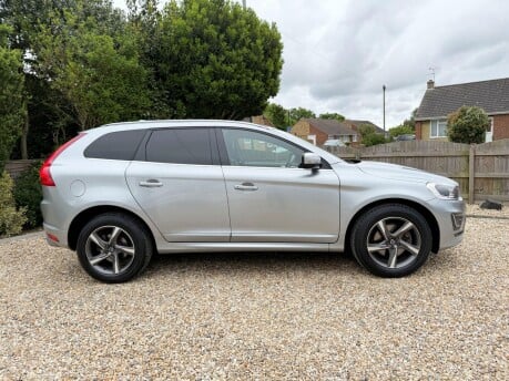 Volvo XC60 2.4 D4 R-Design Lux Nav Auto AWD Euro 6 (s/s) 5dr 4